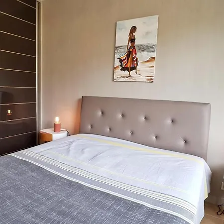 4-room With Terrace & Sea View 5-minute Walk To The Lägenhet *