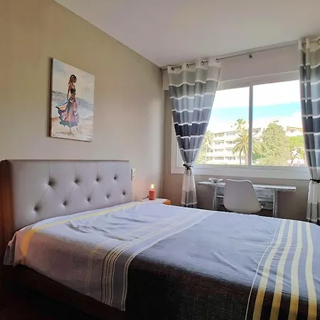 Lägenhet 4-room With Terrace & Sea View 5-minute Walk To The Cannes